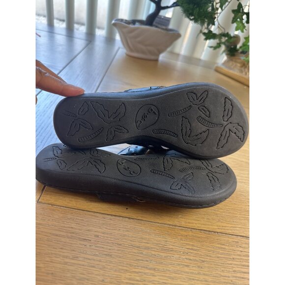 B.O.C. Size 6 Leather Womens Thong Sandals Slip On Cushioned Soles Black - Picture 6 of 6